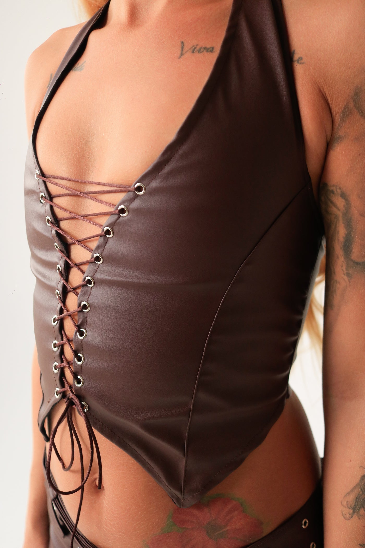 Conjunto Valentina Marrom